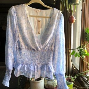 Willow & Clay smocked floral blouse. Sz L